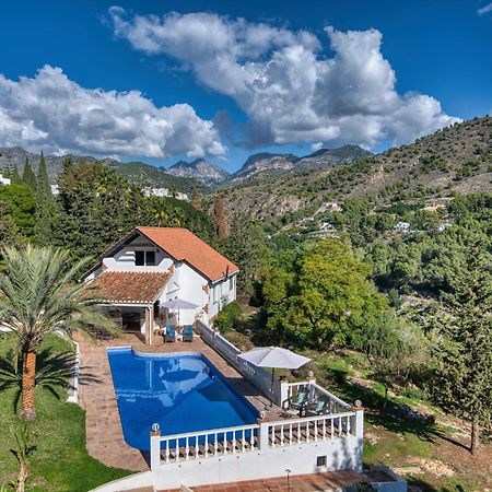 פריחיליאנה Villa Morera Bed & Breakfast מראה חיצוני תמונה