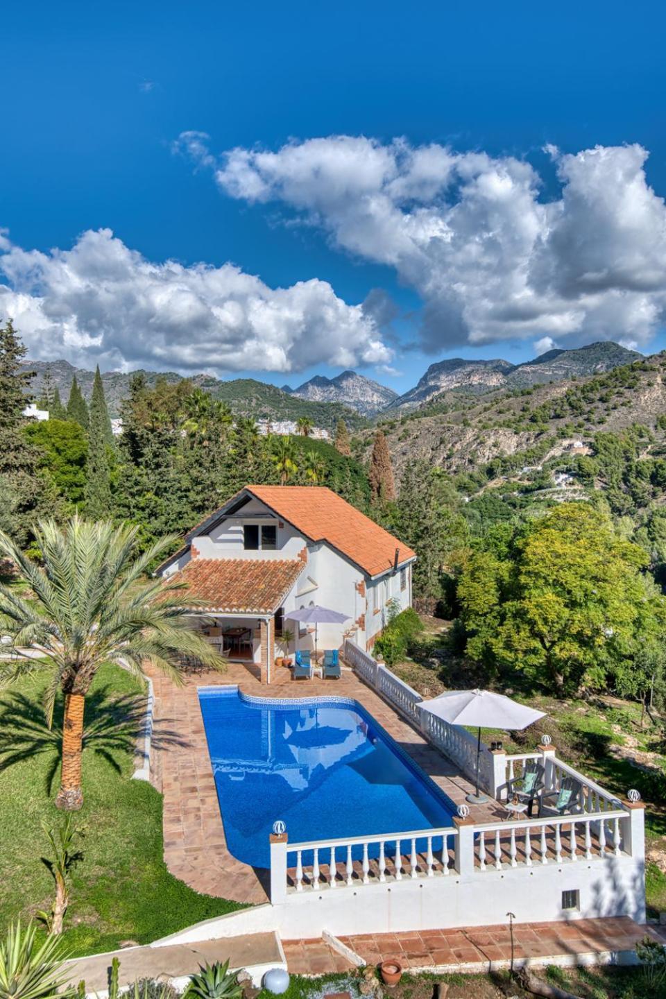 פריחיליאנה Villa Morera Bed & Breakfast מראה חיצוני תמונה