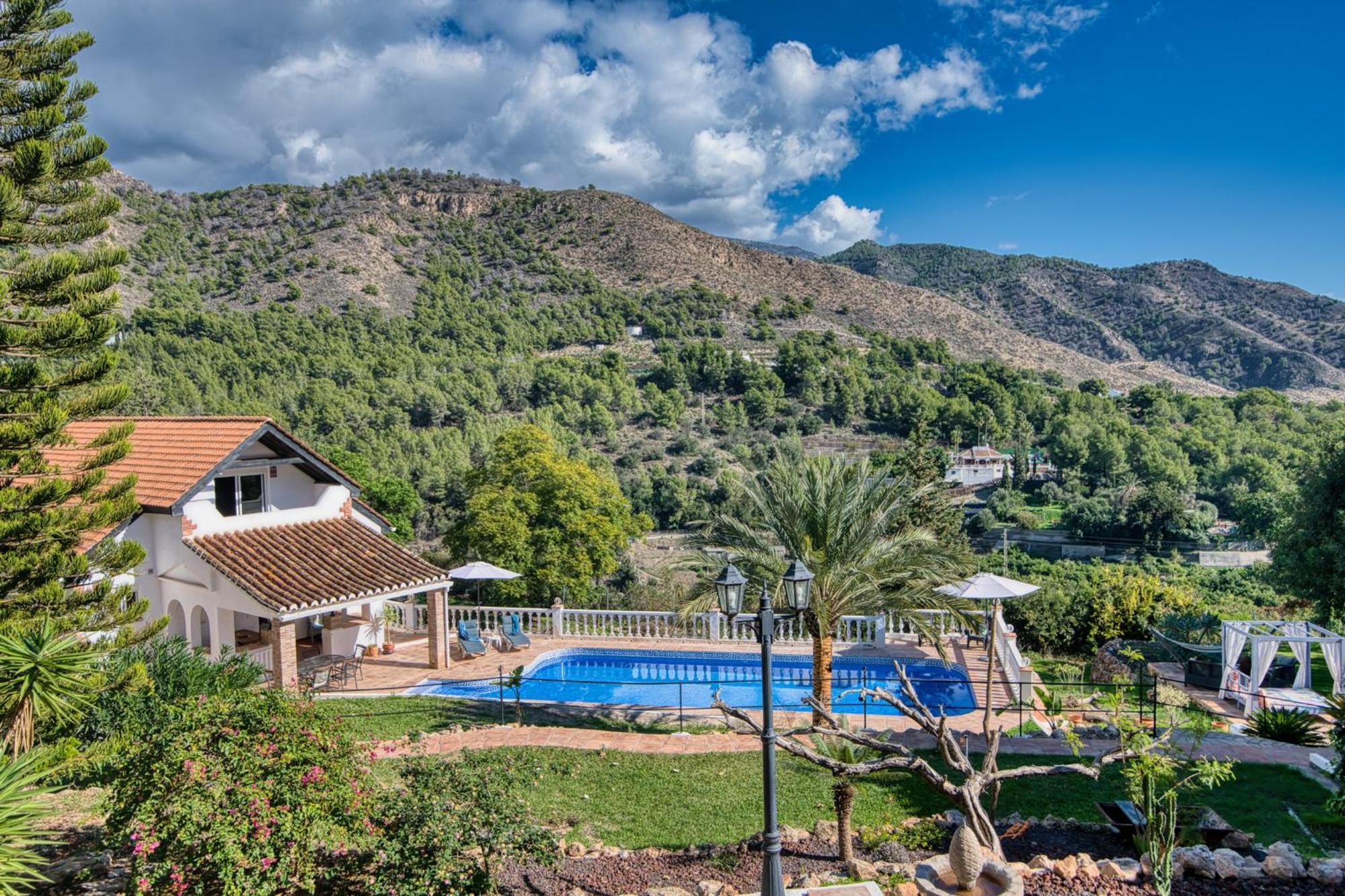 פריחיליאנה Villa Morera Bed & Breakfast מראה חיצוני תמונה