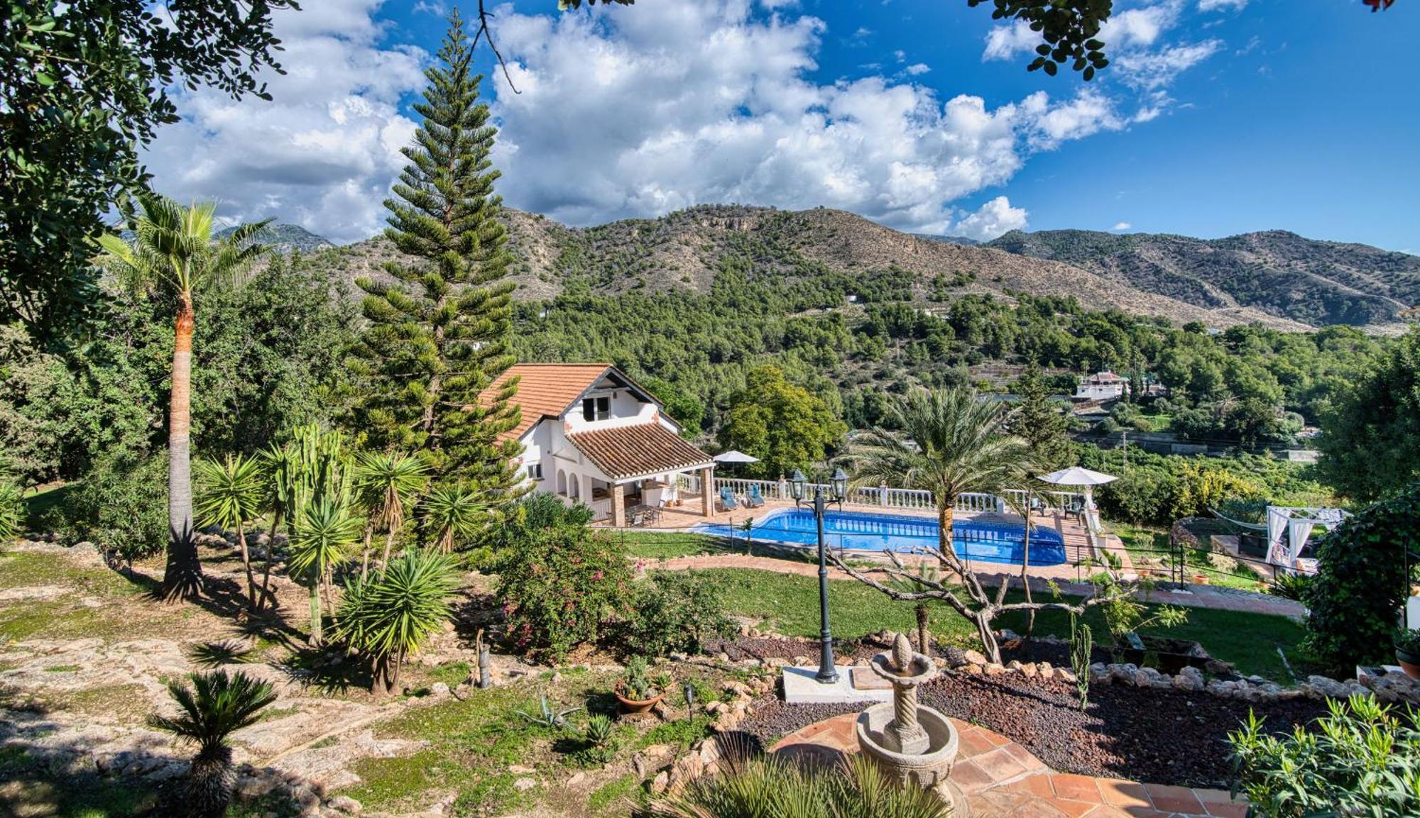פריחיליאנה Villa Morera Bed & Breakfast מראה חיצוני תמונה