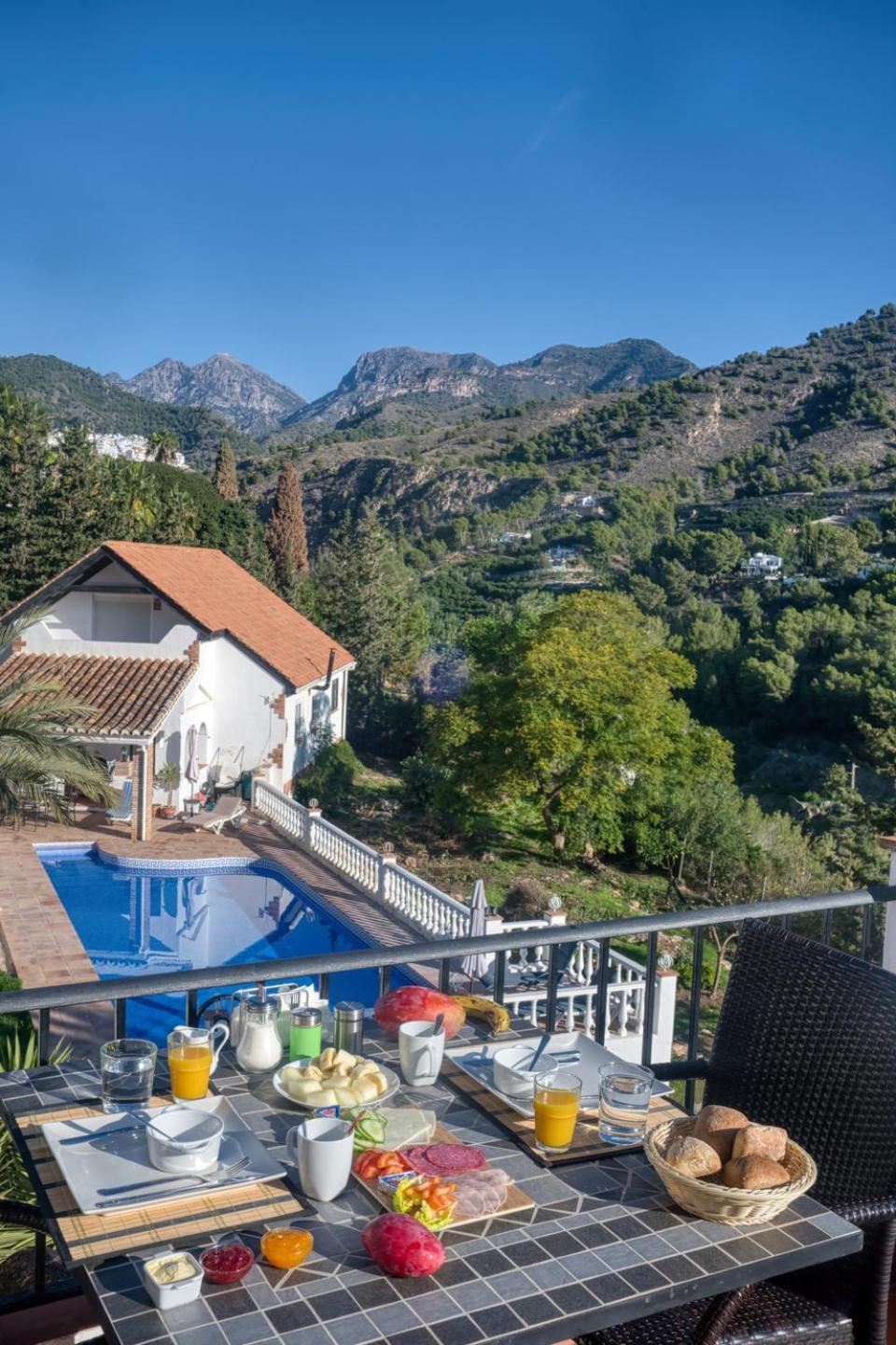 פריחיליאנה Villa Morera Bed & Breakfast מראה חיצוני תמונה