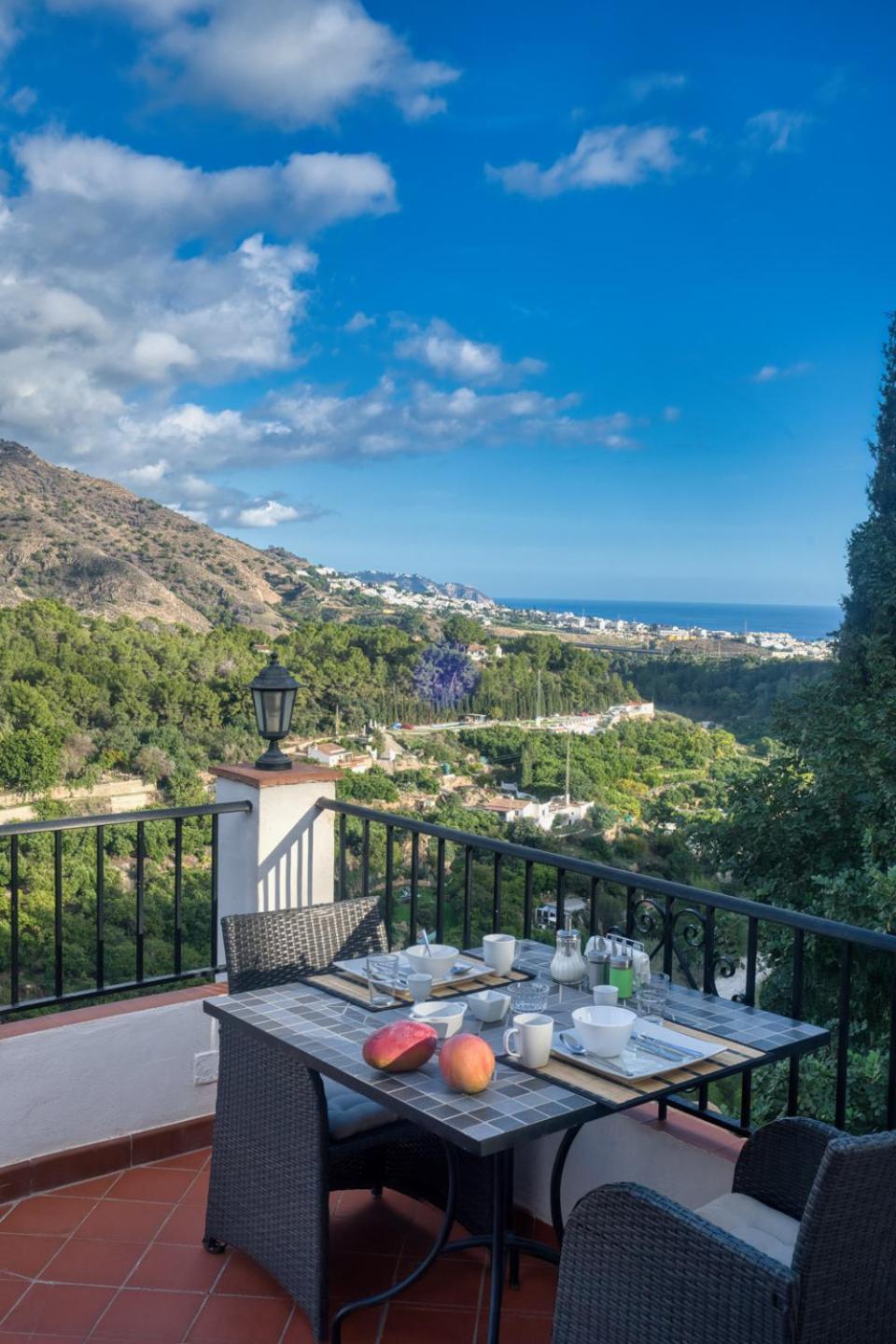 פריחיליאנה Villa Morera Bed & Breakfast מראה חיצוני תמונה